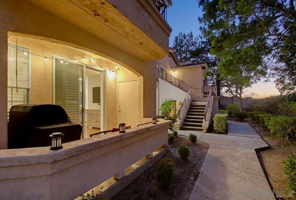 Image 26 of property listing at 18630 Caminito Cantilena 297, San Diego, CA 92128