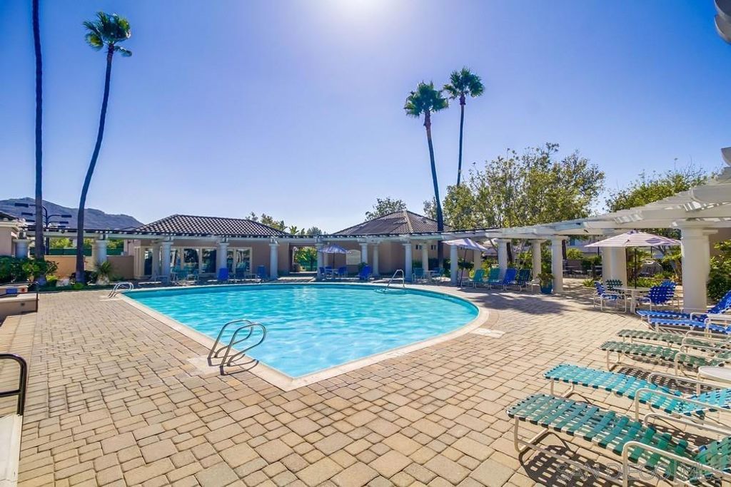 Image 43 of property listing at 18630 Caminito Cantilena 297, San Diego, CA 92128