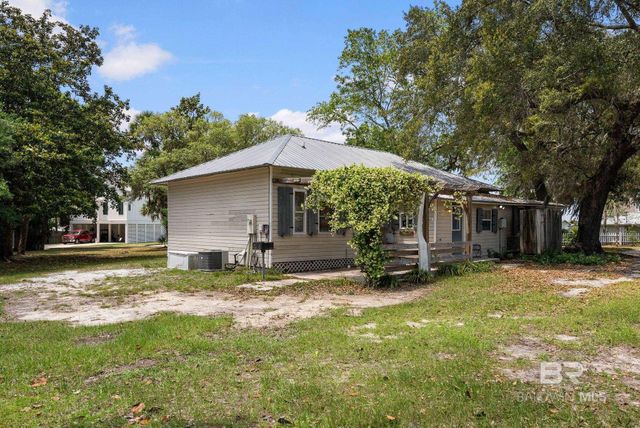 26630 Bay Circle, Orange Beach, AL 36561