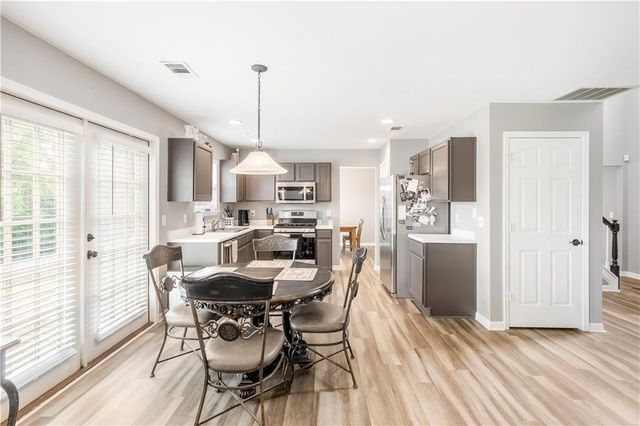 1194 Grandview Circle, Powder Springs, GA 30127