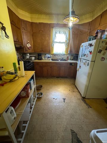 615 E Florida Avenue, Evansville, IN 47711
