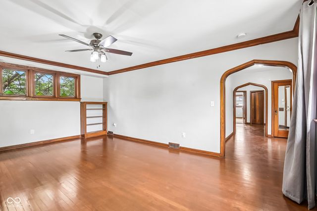20 E Pleasant Run Parkway North Drive, Indianapolis, IN 46225