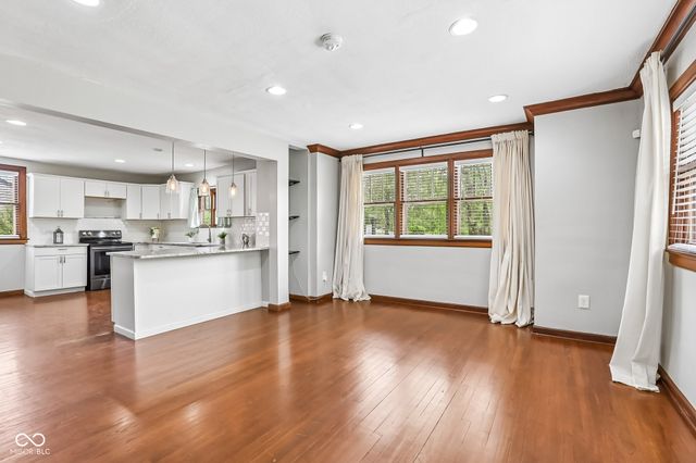 20 E Pleasant Run Parkway North Drive, Indianapolis, IN 46225