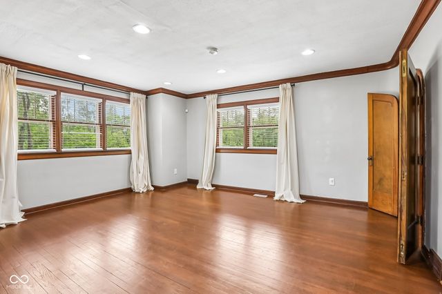 20 E Pleasant Run Parkway North Drive, Indianapolis, IN 46225