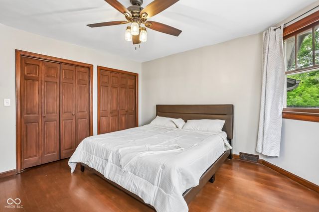 20 E Pleasant Run Parkway North Drive, Indianapolis, IN 46225