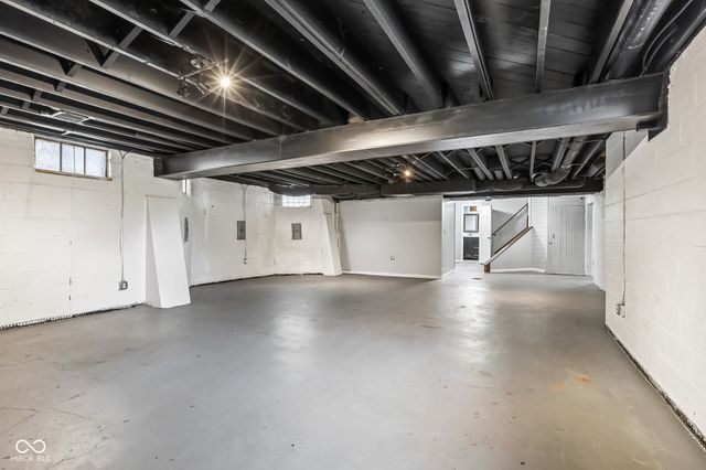 20 E Pleasant Run Parkway North Drive, Indianapolis, IN 46225