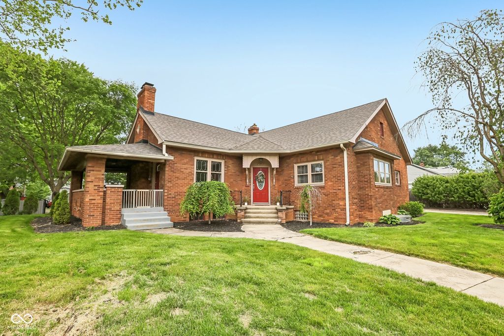 20 E Pleasant Run Parkway North Drive, Indianapolis, IN 46225
