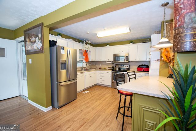 104 Greenwood Street, Fairburn, GA 30213