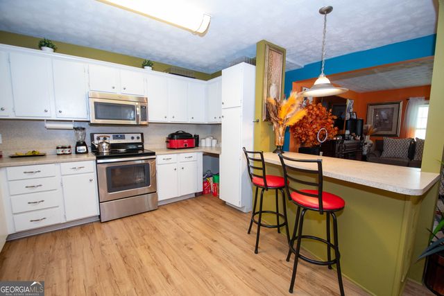 104 Greenwood Street, Fairburn, GA 30213