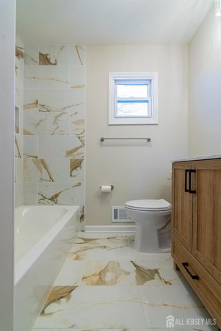 328 Ralph Street, Franklin Twsp, NJ 08873