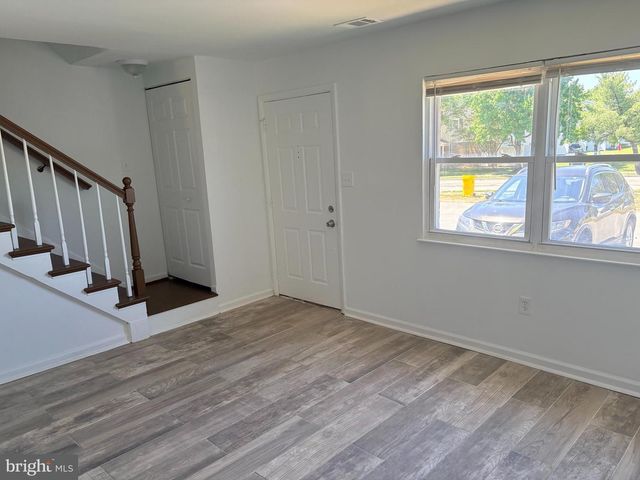 6481 HERITAGE HILL DR, Glen Burnie, MD 21061