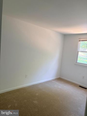 6481 HERITAGE HILL DR, Glen Burnie, MD 21061