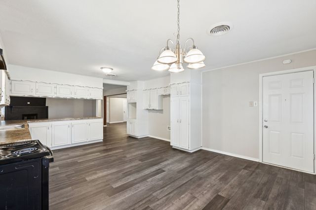 7009 Corona Drive, Haltom City, TX 76180