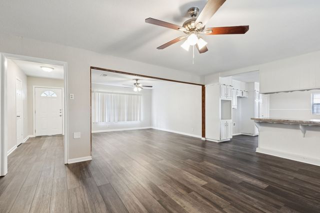 7009 Corona Drive, Haltom City, TX 76180