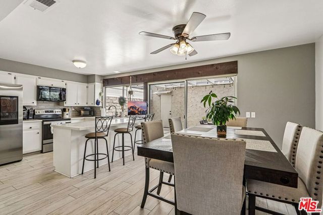 24249 La Glorita Circle, Newhall, CA 91321