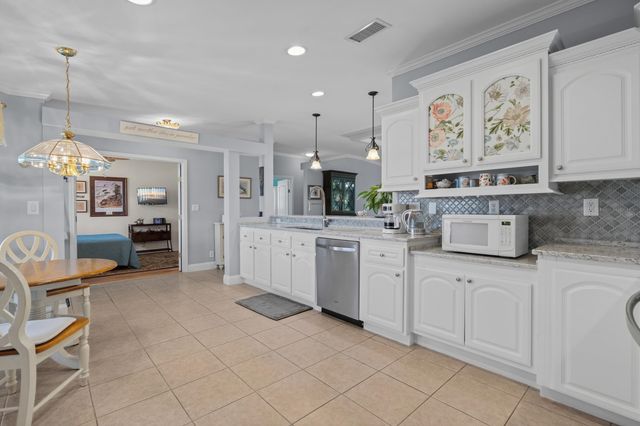 177 Wellspring Dr., Conway, SC 29526