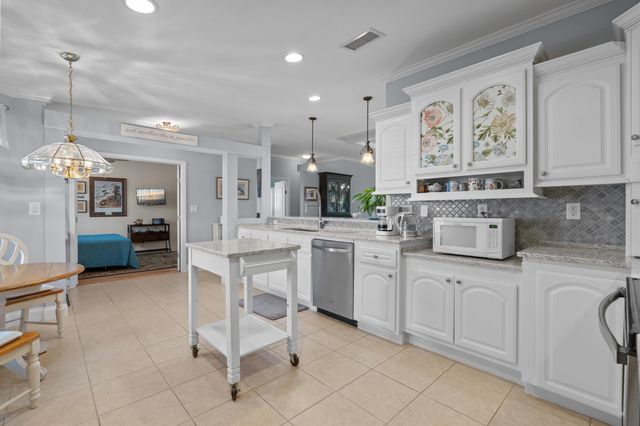 177 Wellspring Dr., Conway, SC 29526