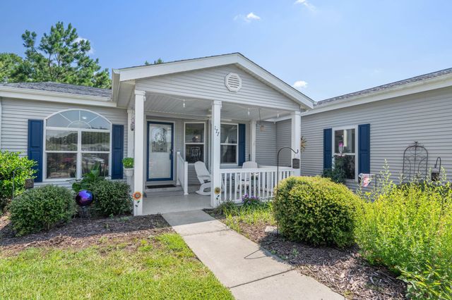 177 Wellspring Dr., Conway, SC 29526
