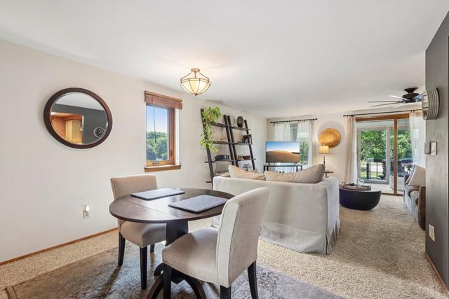 220 E Drexel AVENUE #C-2, Oak Creek, WI 53154
