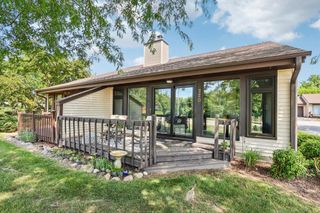 220 E Drexel AVENUE #C-2, Oak Creek, WI 53154