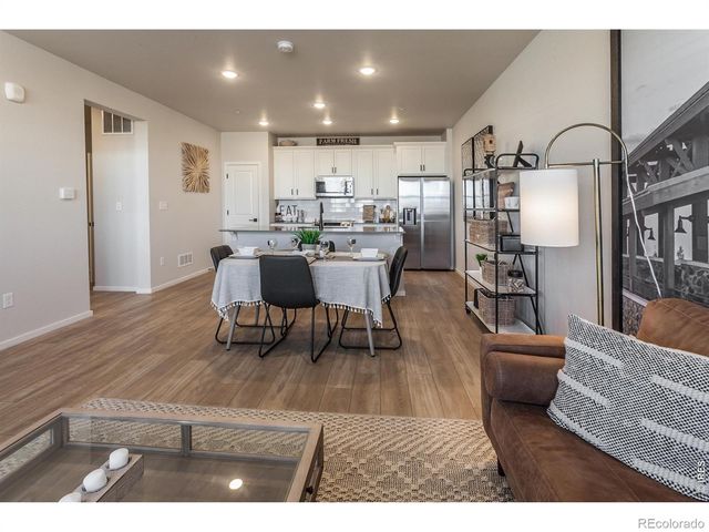 2060 Autumn Moon Drive 2, Windsor, CO 80550