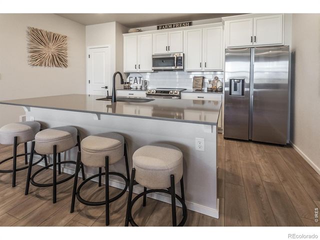 2060 Autumn Moon Drive 2, Windsor, CO 80550