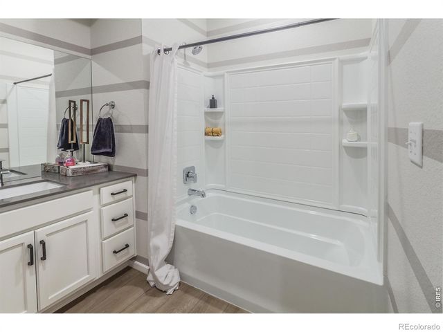 2060 Autumn Moon Drive 2, Windsor, CO 80550