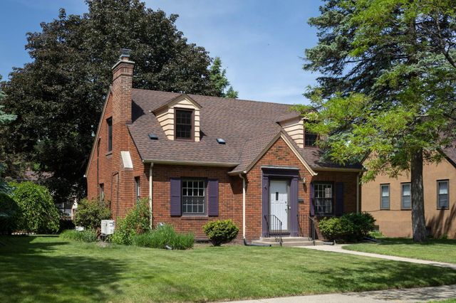 5720 11th Avenue S, Minneapolis, MN 55417