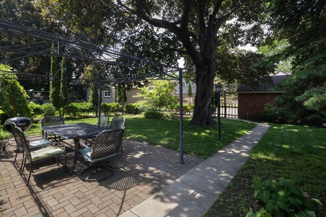 5720 11th Avenue S, Minneapolis, MN 55417