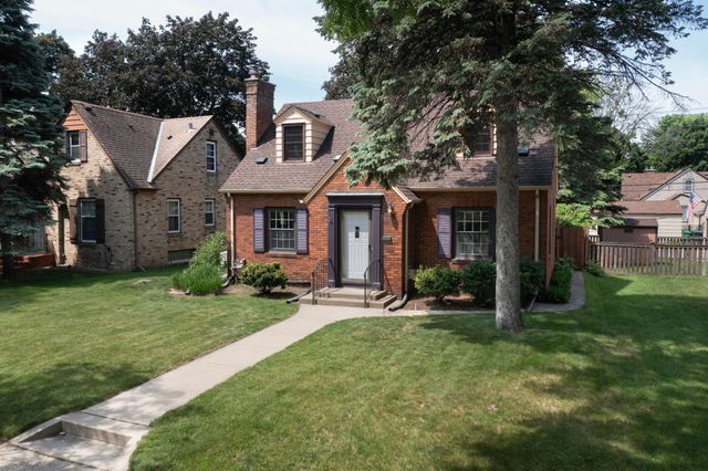 5720 11th Avenue S, Minneapolis, MN 55417