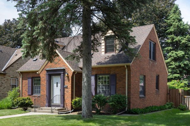 5720 11th Avenue S, Minneapolis, MN 55417