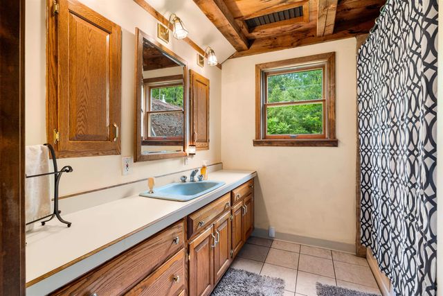 69 Mountain Road, Deerfield, NH 03037