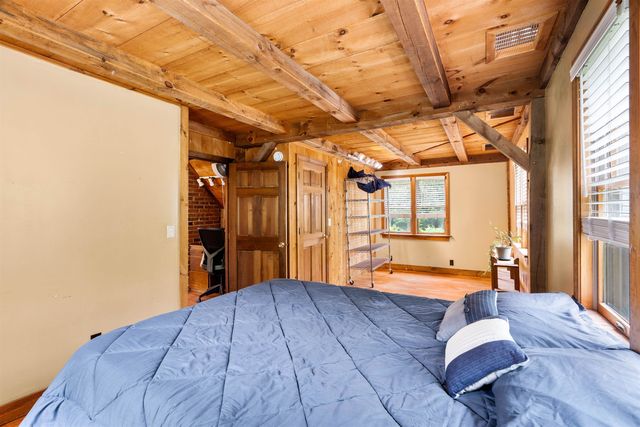 69 Mountain Road, Deerfield, NH 03037