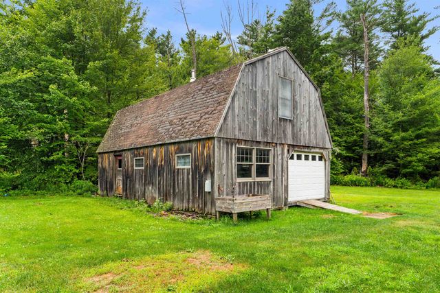 69 Mountain Road, Deerfield, NH 03037