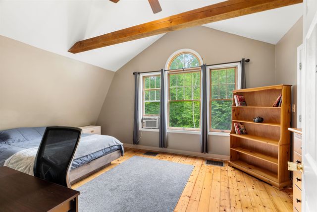 69 Mountain Road, Deerfield, NH 03037