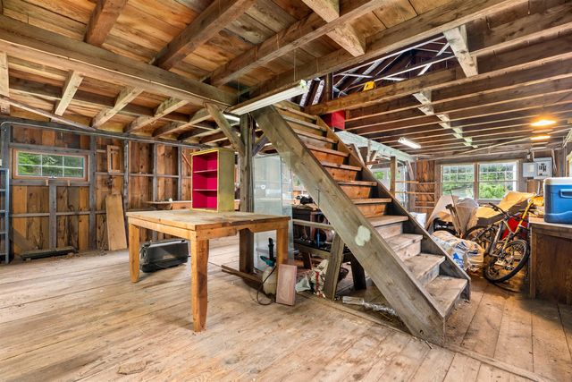 69 Mountain Road, Deerfield, NH 03037