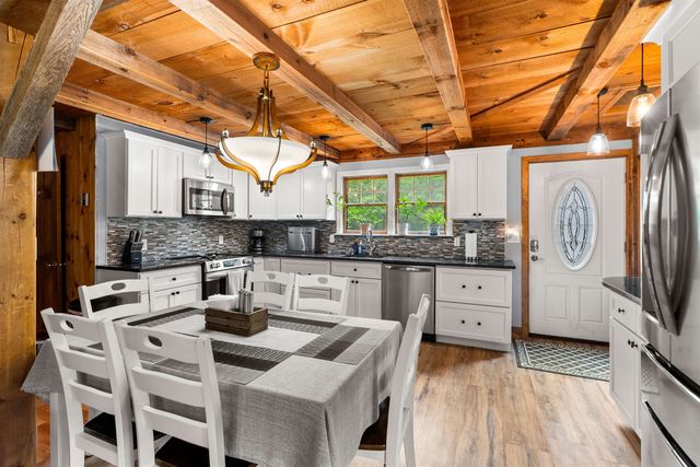 69 Mountain Road, Deerfield, NH 03037