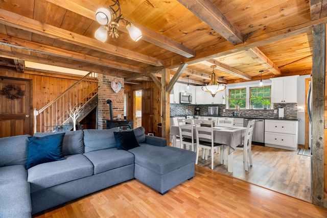 69 Mountain Road, Deerfield, NH 03037