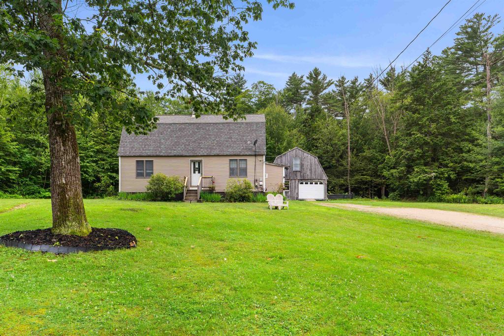 69 Mountain Road, Deerfield, NH 03037