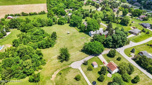 243 Kool Springs Dr, Shepherdsville, KY 40165