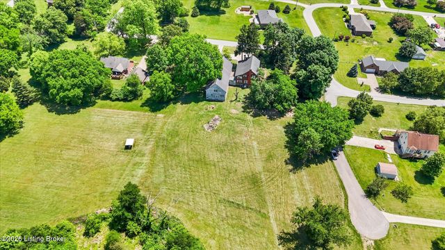 243 Kool Springs Dr, Shepherdsville, KY 40165