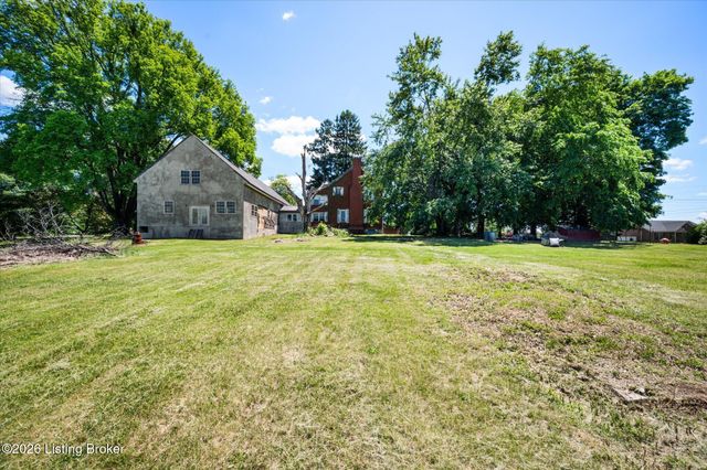 243 Kool Springs Dr, Shepherdsville, KY 40165