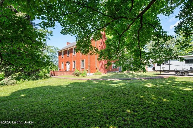 243 Kool Springs Dr, Shepherdsville, KY 40165