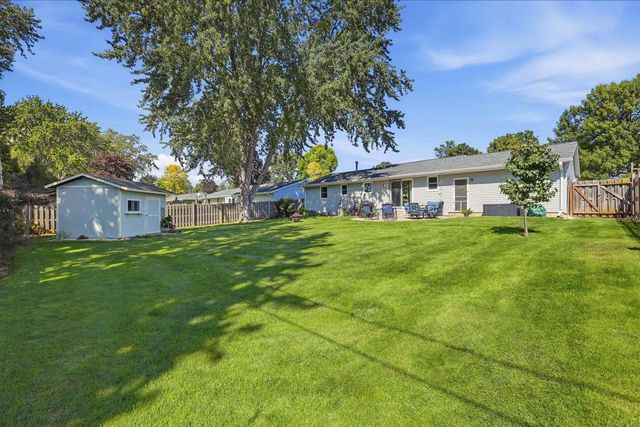 1417 LINDALE LANE, Green Bay, WI 54313