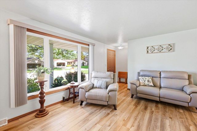 1417 LINDALE LANE, Green Bay, WI 54313