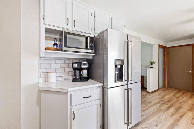1417 LINDALE LANE, Green Bay, WI 54313