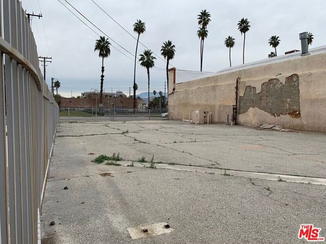 3800 Commerce Street, Riverside, CA 92507