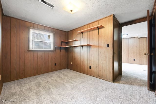 2253 Tyro Avenue, Akron, OH 44305