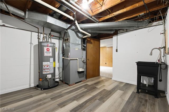 2253 Tyro Avenue, Akron, OH 44305