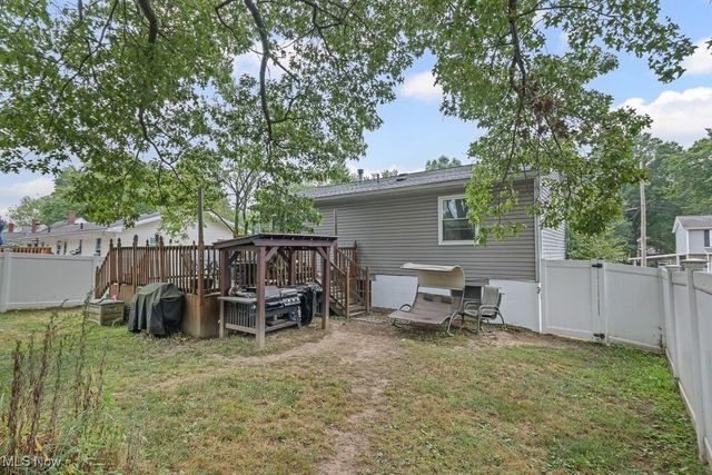 2253 Tyro Avenue, Akron, OH 44305